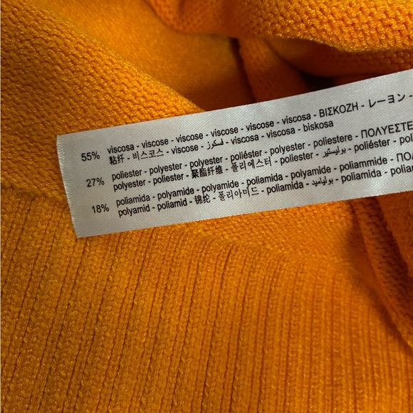 Orange crew neck knit sweater, size small - Picture 5 of 6